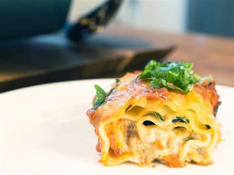 giada de laurentiis lasagna rolls